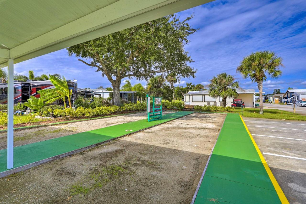 The Shell House In Titusville Pool, Golf Access Екстериор снимка